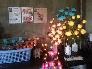 งาน Handmade “โคมไฟดอกไม้ผ้าใยบัว” งานฝีมือคนไทย โดนใจตลาดต่างประเทศ