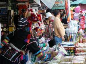 ตลาดแม่สาย ท่าขี้เหล็ก ชายแดนพม่า แหล่งซื้อขายสินค้าราคาถูก