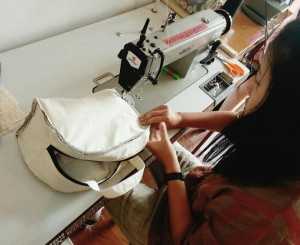 ขายกระเป๋า ออกแบบอย่างมืออาชีพ กับ สถาบันออกแบบกระเป๋า (F.A.C.T) Studio