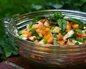 อาหารขายดี รับกระแสสุขภาพกับ “ยำผัก-ผลไม้รวม” หลังการบินไทย 