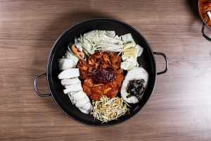 อาหารขายดี อาหารเกาหลีสไตล์ผัด เจ้าแรกในเมืองไทย โดนใจวัยรุ่น “DakGalbi”