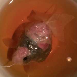 ถุงชาปลาทอง จิบชาชมปลา ไอเดียปลุกกระแสดื่มชา “子村莊園 CHARM VILLA”