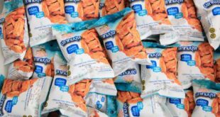ขายขนมทานเล่น สแน็คซีฟู้ดส์ “ชาวเล” พลิกของฝากสู่ขนมขบเคียวยอดขายกว่า 10 ล้าน