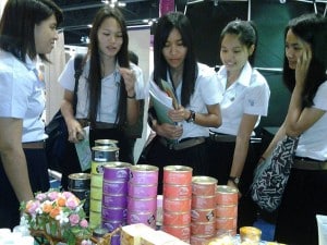 ธุรกิจอาหารกระป๋อง ไอเดียหนอนดักแด้อัดกระป๋อง พร้อมโกอินเตอร์ “Phu Farm”