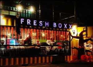 ธุรกิจดารา “Fresh Boxx Café” ร้านสลัดผักและเมนูโฮมเมดดีไซน์เก๋ โดย “นุ่น-ศิรพันธ์”