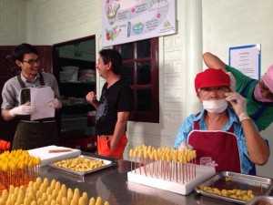 แฟรนไชส์ขนม “บ้านเดือนขนมไทย” เริ่มต้นธุรกิจลุงทุนเพียง 2,000 บาท
