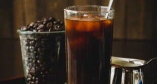 แฟรนไชส์กาแฟโบราณ “อาโก” ชงแบบกาแฟสดใส่ฟองนม โมเดิร์นสไตล์