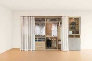 ธุรกิจเฟอร์นิเจอร์ “In home” สร้างสรรค์ตู้ผ้าม่านรองรับตลาดผู้สูงอายุ