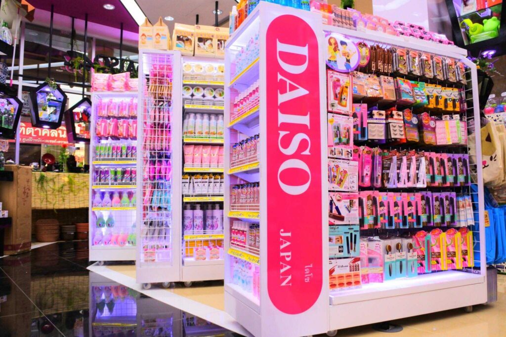 สินค้านำเข้าจากญี่ปุ่น “Daiso “ แฟรนไชส์ทุกอย่าง 60 บาท ขยายสาขารวดเร็วต่อเนื่อง