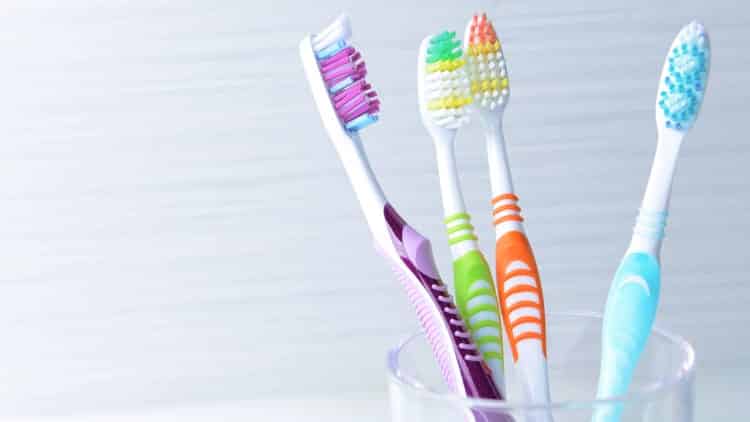 รวมร้านขายส่ง "ขายส่งแปรงสีฟัน" ขายส่งแปรงสีฟันสำเพ็ง ขายแปรงสีฟันตลาดนัด  แปรงสีฟันไฟฟ้า แปรงสีฟันเด็ก แปรงสีฟันยกโหล - SMELeader : เริ่มต้นธุรกิจ,  ธุรกิจ SMEs, แฟรนไชส์และอาชีพ
